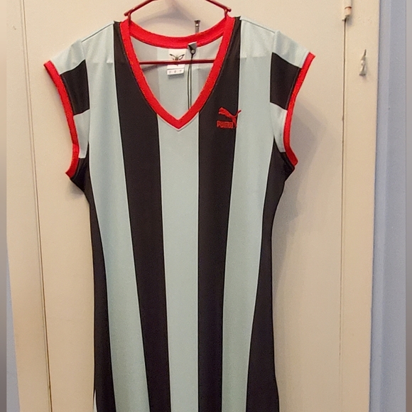 Maxi - Picture 2 of 2